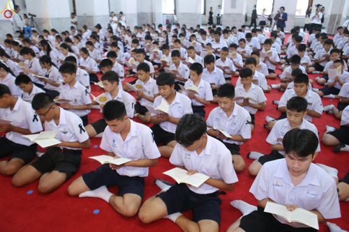 ภาพ No.289008:วันพุธที่ 17 ธันวาคม พ.ศ.2568 กิจกรรมเยาวชนไทยรวมใจทำความดี "เด็กดีมหานคร ต้นแบบด้านศีลธรรม" แข่งขันสอบตอบปัญหาศีลธรรมในพระพุทธศาสนา ครั้งที่ 7 และวันรวมพลังเด็กดี V-Star ประจำปี 2568 ณ วัดมหาธาตุยุวราชรังสฤษฎิ์ราชวรมหาวิหาร กรุงเทพมหานคร