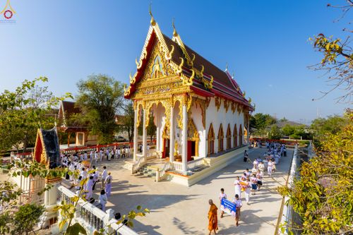 ภาพ No.293350:วันที่ 12 มกราคม พ.ศ. 2569 พิธีทอดผ้าป่าทำนุบำรุงศาสนสถาน ณ วัดผาสุการาม อ.บางเลน จ.นครปฐม ในโครงการธรรมยาตรา กตัญญูบูชา มหาปูชนียาจารย์ พระมงคลเทพมุนี(สด จนฺทสโร) พระผู้ปราบมาร อนุสรณ์สถาน 7 แห่ง ปีที่ 14