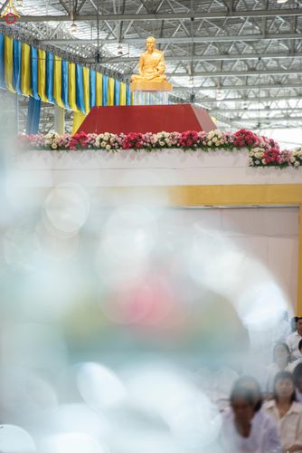 ภาพ No.337927:วันอาทิตย์ต้นเดือน 5 กรกฎาคม พ.ศ.2569 พิธีบูชาข้าวพระ ณ สภาธรรมกายสากล วัดพระธรรมกาย