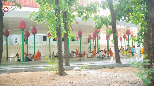 ภาพ No.321467:วันเสาร์ที่ 11 เมษายน พ.ศ.2569 พิธีขอบรรพชา พิธีขอสรณคมณ์และศีล, พิธีถวายบาตร พิธีอุปสมบท โครงการอุปสมบทหมู่ บูชาธรรมหลวงพ่อธัมมชโย พ.ศ.2569 โครงการอุปสมบทหมู่ธรรมทายาท ระดับอุดมศึกษา รุ่น 53 (ภาคฤดูร้อน) ณ วัดพระธรรมกาย ปทุมธานี