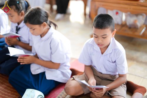 ภาพ No.299047:วันที่ 20 มกราคม พ.ศ. 2569 พิธีทอดผ้าป่าทำนุบำรุงศาสนสถาน ณ วัดใหม่นพรัตน์ ต.เนินพระปรางค์ อ.สองพี่น้อง จ.สุพรรณบุรี ในโครงการธรรมยาตรา กตัญญูบูชา มหาปูชนียาจารย์ พระมงคลเทพมุนี(สด จนฺทสโร) พระผู้ปราบมาร อนุสรณ์สถาน 7 แห่ง ปีที่ 14