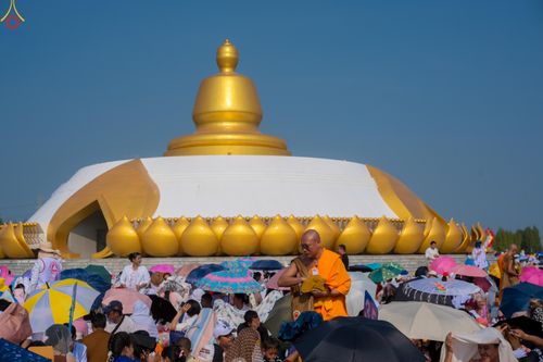 ภาพ No.301524:ภาพเบื้องหลังอาสาสมัครรวมใจ ชุดที่ 4 ในโครงการธรรมยาตรา กตัญญูบูชา มหาปูชนียาจารย์ พระมงคลเทพมุนี(สด จนฺทสโร) พระผู้ปราบมาร อนุสรณ์สถาน 7 แห่ง ปีที่ 14