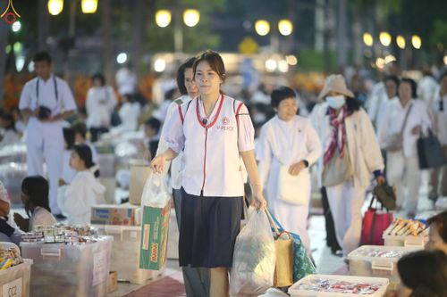 ภาพ No.282475:วันที่ 19 -20 ธันวาคม พ.ศ.2568 เบื้องหลังความสำเร็จ ของการจัดงานตักบาตร พระ 10,000 รูป Skywalk กาญจนบุรี