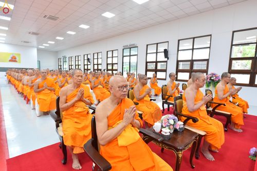 ภาพ No.328599:วันอังคารที่ 12 พฤษภาคม พ.ศ.2569 เจ้าประคุณสมเด็จพระมหารัชมงคลมุนี กรรมการมหาเถรสมาคม เจ้าคณะหนกลาง วัดไตรมิตรวิทยาราม วรวิหาร โปรดเมตตาเป็นองค์ประธาน พิธีเจริญพระพุทธมนต์ อายุวัฒนมงคล 98 ปี คุณแม่จุรี สุทธิผล ณ อาคารปลูกศรัทธา 2 วัดพระธรรมกาย