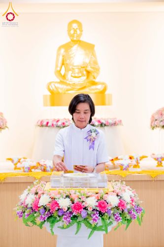 ภาพ No.319171:วันที่ 29 มีนาคม พ.ศ.2569 พิธีอัญเชิญรูปหล่อพระมงคลเทพมุนี (สด จนฺทสโร) ประดิษฐาน ณ ห้องปฏิบัติธรรม “มงคลรัตนโชติ”  วัดพระธรรมกายชิคาโก ประเทศสหรัฐอเมริกา