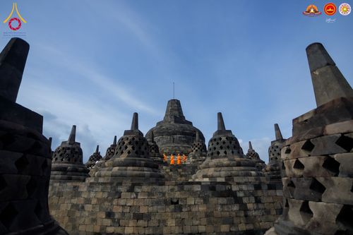 ภาพ No.280112:วันที่ 31 ธันวาคม พ.ศ. 2568 เดินธรรมยาตราที่บรมพุทธโธ อินโดนีเซีย