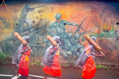 ภาพ No.140938:PhotoStory มหาศรัทธา ธรรมยาตราศรีลังกา EP.5 โครงการสยาม-ลังกา ธรรมยาตรา ฉลองเทศกาลวิสาขบูชาแห่งชาติ ศรีลังกา บูชาธรรม 80 ปีหลวงพ่อธัมมชโย เส้นทางจาก เมืองดัมบูลลา ไปยัง เมืองมาตะเล ตั้งแต่วันที่ 17-20 พฤษภาคม พ.ศ.2567