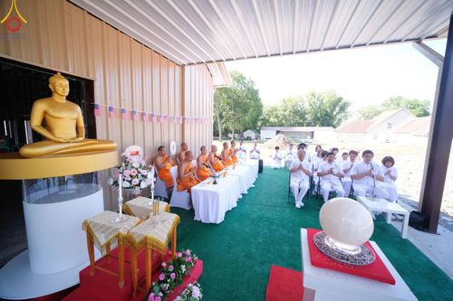 ภาพ No.142930:พิธีเจริญพระพุทธมนต์ โปรยรัตนชาติ เพื่อความเป็นสิริมงคล  ณ พื้นที่ก่อสร้างอาคารปฏิบัติธรรม “แก้วธรรมชัยรัตนอนันต์”  วัดพระธรรมกายเทนเนสซี ประเทศสหรัฐอเมริกา วันอังคารที่ 2 กรกฎาคม พ.ศ. 2567