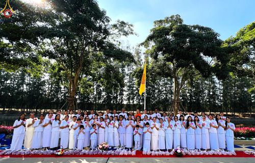 ภาพ No.188430:พิธีต้อนรับพระธรรมยาตรา ในโครงการธรรมยาตรา กตัญญูบูชา มหาปูชนียาจารย์ พระมงคลเทพมุนี(สด จนฺทสโร) พระผู้ปราบมาร อนุสรณ์สถาน 7 แห่ง ปีที่ 13 วันที่ 2 มกราคม พ.ศ. 2568 ณ วัดพระธรรมกาย จ.ปทุมธานี