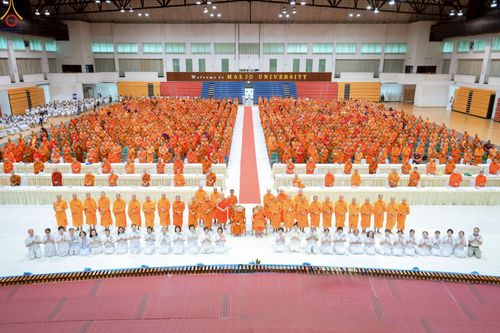 ภาพ No.236647:วันพุธที่ 6 สิงหาคม พ.ศ. 2568 สัมมนาคณะสงฆ์ เพื่อการฟื้นฟู พระพุทธศาสนา 9 จังหวัดภาคเหนือ โครงการกฐินสามัคคีทั่วไทย 30,000 วัด ณ ศูนย์กีฬาเฉลิมพระเกียรติ  มหาวิทยาลัยแม่โจ้ อ.สันทราย จ.เชียงใหม่