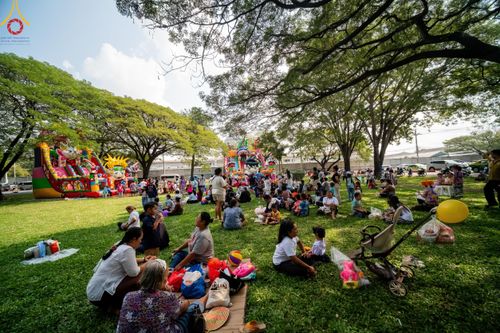 ภาพ No.111404:กิจกรรมงานวันเด็กแห่งชาติ รวมพลังเด็กเก่งและดี สร้างความดีสากล ปีที่ 6 ร่วมจัดโดย เทศบาลเมืองท่าโขลง พุทธสมาคมปทุมธานี องค์การบริหารส่วนตำบลคลองสาม ณ วัดพระธรรมกาย จ.ปทุมธานี วันที่ 13 มกราคม พ.ศ. 2567