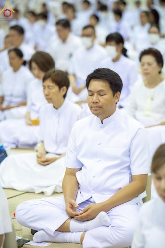 ภาพ No.222776:วันอาทิตย์ต้นเดือนที่ 4 พฤษภาคม พ.ศ. 2568 พิธีบูชาข้าวพระ ณ สภาธรรมกายสากล วัดพระธรรมกาย