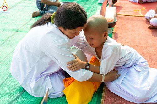 ภาพ No.63009:Photo Story  มหัศจรรย์วัดดงดินแดง Episode 2 โครงการบรรพชาอุปสมบทหมู่ ฟื้นฟูพระพุทธศาสนาทั่วไทย ณ วัดดงดินแดง อ.อมก๋อย จ.เชียงใหม่ วันที่ 3 เมษายน พ.ศ. 2567