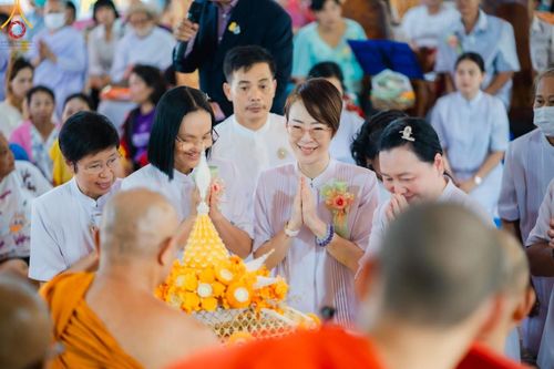 ภาพ No.166761:พิธีทอดกฐิน ณ วัดเขาดินมังกรทอง อ.บ่อทอง จ.ชลบุรี  ในโครงการกฐินสามัคคีทั่วไทย 30,000 วัด บูชาธรรม 80 ปี หลวงพ่อธัมมชโย โดยคณะศิษยานุศิษย์วัดพระธรรมกาย วันที่ 23 ตุลาคม พ.ศ. 2567