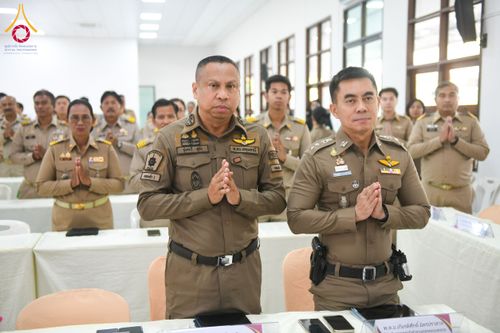 ภาพ No.201934:ผู้ว่าปทุมฯ มอบแนวทางการขับเคลื่อนพัฒนาจังหวัดฯ แก่หัวหน้าส่วนราชการ ผู้บริหารท้องถิ่น กำนัน ผู้ใหญ่บ้าน อ.คลองหลวง วันอังคารที่ 21 มกราคม พ.ศ. 2568