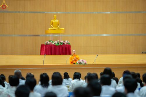 ภาพ No.90404:งานสัมมนา ผู้นำบุญยอดกัลยาณมิตร 77 จังหวัดทั่วไทย โครงการกฐินสามัคคีทั่วไทย 5,000 วัด พุทธศักราช 2566 และโครงการอุปสมบท 3,000 รูป บูชาธรรมมหาปูชนียาจารย์ ระหว่าง วันที่ 6 - 8 ตุลาคม พ.ศ. 2566 ณ จ.นครราชสีมา