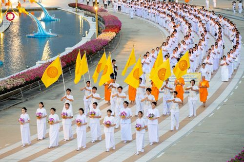 ภาพ No.224221:วันที่ 3-5 พฤษภาคม พ.ศ. 2568  กิจวัตร-กิจกรรมโครงการปฏิบัติธรรมอบรมศีลธรรม “บวชอุบาสิกาแก้ว” ถวายเป็นพระราชกุศล แด่พระบาทสมเด็จพระเจ้าอยู่หัว เนื่องในโอกาสมหามงคล “วันฉัตรมงคล” ณ วัดพระธรรมกาย อ.คลองหลวง จ.ปทุมธานี