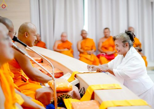 ภาพ No.241696:วันอาทิตย์ที่ 24 สิงหาคม พ.ศ. 2568 พิธีทอดผ้าป่า ฉลองครบรอบ 10 ปี ศูนย์ปฏิบัติธรรมพัทลุง