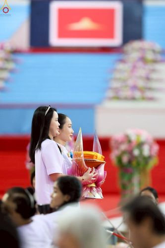 ภาพ No.251566:วันที่ 10 ตุลาคม พ.ศ. 2568 พิธีทอดผ้าป่าสมทบกฐินวัดพระธรรมกาย และสมทบกฐิน 30,000 กว่าวัดทั่วประเทศ ครั้งที่ 3 ณ สภาธรรมกายสากล วัดพระธรรมกาย