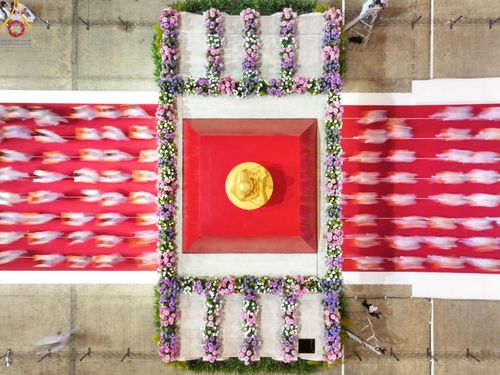 ภาพ No.160130:พิธีทอดผ้าป่าสมทบกฐินวัดพระธรรมกาย และสมทบกฐิน 30,000 วัดทั่วไทย ครั้งที่ 3 ณ สภาธรรมกายสากล วัดพระธรรมกาย วันพฤหัสบดีที่ 10 ตุลาคม พ.ศ. 2567