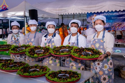 ภาพ No.116508:พิธีถวายภัตตาหารเป็นสังฆทาน แด่คณะพระธรรมยาตรา ปีที่ 12 วันที่ 22 มกราคม พ.ศ. 2567 ณ อนุสรณ์สถานบางนางแท่น จ.นครปฐม