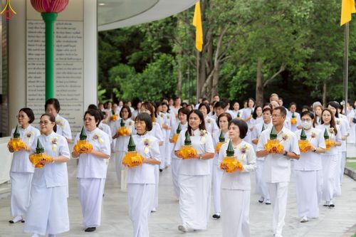 ภาพ No.227369:วันเสาร์ที่ 31 พฤษภาคม พ.ศ. 2568 พิธีเวียนประทักษิณรอบพระอุโบสถ ในพิธีอุปสมบท สามเณรเตรียม DCI รุ่นที่ 22 ณ อุโบสถพระไตรปิฎก วัดพระธรรมกาย