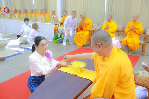 ภาพ No.197564:พิธีถวายสังฆทานคณะสงฆ์ 2 นิกายเชื่อมสัมพันธ์ไทย-เกาหลี วันอาทิตย์ที่ 5 มกราคม พ.ศ. 2568 ณ อาคารชมรมภาวนารักษ์ วัดพระธรรมกาย อำเภอคลองหลวง จังหวัดปทุมธานี