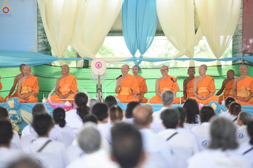 ภาพ No.249392:วันที่ 28 กันยายน พ.ศ. 2568 พิธีทอดผ้าป่าแผ่นบันมงคลมหาเศรษฐี อาคาร 80 ปี หลวงพ่อธัมมชโย ณ ศูนย์ปฏิบัติธรรมวิหารแดง ต.เจริญธรรม อ.วิหารแดง จ.สระบุรี