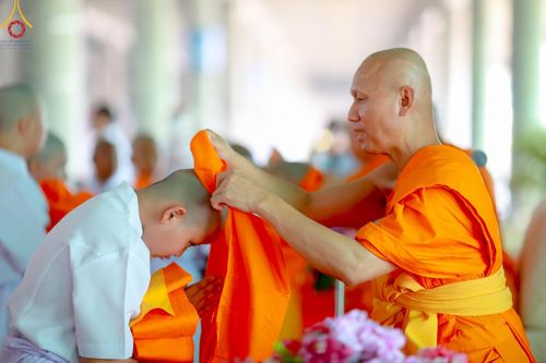 ภาพ No.134159:พิธีบรรพชาสามเณร โครงการบรรพชาสามเณร ฟื้นฟูพระพุทธศาสนาทั่วไทย ศูนย์อบรมวัดพระธรรมกาย วันเสาร์ที่ 6 เมษายน พ.ศ. 2567