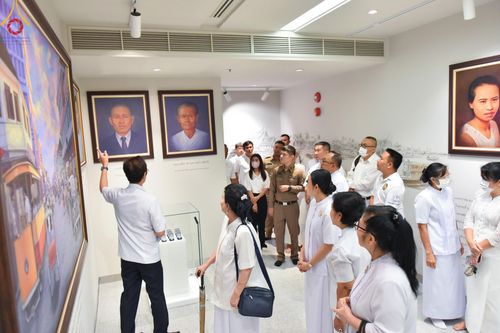 ภาพ No.144623:ชาวอำเภอคลองหลวง จังหวัดปทุมธานี ถวายเทียนพรรษามหามงคล เนื่องในเทศกาลเข้าพรรษา ประจำปี 2567 แด่คณะสงฆ์วัดพระธรรมกาย  วันพฤหัสบดีที่ 18 กรกฎาคม พ.ศ. 2567