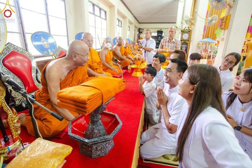 ภาพ No.165012:พิธีทอดกฐิน ณ วัดกลางเกาะระกำ ต.บ้านสร้าง อ.บางปะอิน จ.พระนครศรีอยุธยา ในโครงการกฐินสามัคคีทั่วไทย 30,000 วัด บูชาธรรม 80 ปี หลวงพ่อธัมมชโย โดยคณะศิษยานุศิษย์วัดพระธรรมกาย วันที่ 20 ตุลาคม พ.ศ. 2567