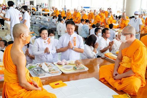 ภาพ No.85670:พิธีบุพเปตพลีครั้งที่ 138 ร่วมอุทิศบุญแด่หมู่ญาติที่ล่วงลับไปแล้ว และสืบทอดอายุพระพุทธศาสนา วันพุธที่ 16 สิงหาคม พ.ศ. 2566 (วันพระแรม 15 ค่ำ เดือน 8-8 ณ หอฉันคุณยายอาจารย์ฯ วัดพระธรรมกาย