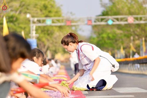 ภาพ No.208089:V.55 สารพัดV สารพัดดี ที่วัดพระธรรมกาย ในโครงการธรรมยาตรา กตัญญูบูชา มหาปูชนียาจารย์ พระมงคลเทพมุนี (สด จนฺทสโร) พระผู้ปราบมาร อนุสรณ์สถาน 7 แห่ง ปีที่ 13 ระหว่างวันที่ 2-31 มกราคม พ.ศ. 2568