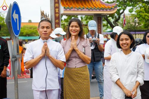 ภาพ No.130011:V.34 เพื่อธรรมเพื่อบางกล่ำ การรับบุญของเจ้าหน้าที่หน่วยงานต่างๆ  เพื่องานธรรมยาตราอัญเชิญพระบรมสารีริกธาตุ ประดิษฐาน ณ มหารัตนเจดีย์สิริปทุมสวรรค์ (เจดีย์อริยพุทธะ 5 พระองค์) ณ ศูนย์ปฏิบัติธรรมภาคใต้ อ.บางกล่ำ จ.สงขลา ระหว่างวันที่ 9-10 มีนาคม พ.ศ. 2567