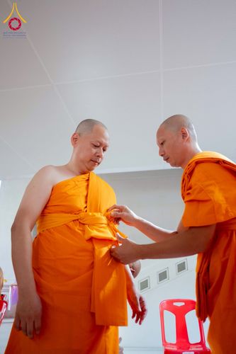 ภาพ No.277735:วันเสาร์ที่ 6 ธันวาคม พ.ศ. 2568 พิธีบรรพชาอุปสมบทและพิธีถวายบาตร โครงการอุปสมบทบูชาธรรมมหาปูชนียาจารย์ ประจำปี พ.ศ.2568 โครงการบวชพระนานาชาติ AEC และ WAB รุ่น CEO (นักบริหาร) รุ่นที่ 5 ณ มหาธรรมกายเจดีย์ วัดพระธรรมกาย