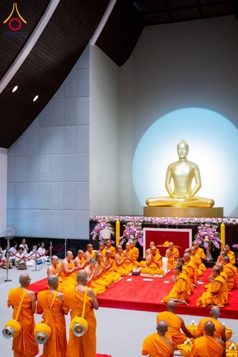 ภาพ No.62120:พิธีอุปสมบทในโครงการอุปสมบทหมู่ บูชาธรรมหลวงพ่อธัมมชโย พ.ศ.2567 ณ อุโบสถ วัดพระธรรมกาย จ.ปทุมธานี วันที่ 13-15 เมษายน พ.ศ. 2567