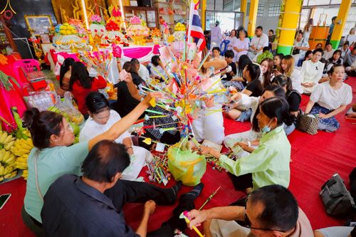 ภาพ No.270319:วันที่ 28 ตุลาคม พ.ศ. 2568 พิธีทอดกฐินสามัคคีทั่วไทย ณ สำนักสงฆ์เทพพิทักษ์ผล ต.แสนสุข อ.เมืองชลบุรี จ.ชลบุรี โดยคณะศิษยานุศิษย์ บูชาธรรม 81 ปี หลวงพ่อธัมมชโย