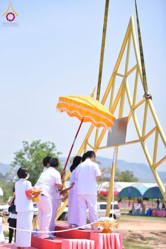 ภาพ No.131519:พิธีทอดผ้าป่ายกค้ำฟ้ามหามงคล อาคาร 80 ปี หลวงพ่อธัมมชโย ณ ศูนย์ปฏิบัติธรรมวิหารแดง ต.เจริญธรรม อ.วิหารแดง จ.สระบุรี วันที่ 17 มีนาคม พ.ศ. 2567