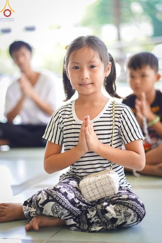 ภาพ No.165786:พิธีถวายภัตตาหารเมนูสวรรค์ วันที่ 26 ตุลาคม พ.ศ. 2567 ณ หอฉันคุณยายอาจารย์ฯ วัดพระธรรมกาย