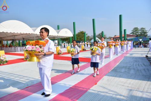 ภาพ No.121133:พิธีทอดผ้าป่า โครงสร้างหลังคา เสาคู่ค้ำฟ้ามหามงคล เพื่อสถาปนาอาคาร 80 ปี หลวงพ่อธัมมชโย ณ ศูนย์ปฏิบัติธรรมวิหารแดง ต.เจริญธรรม อ.วิหารแดง จ.สระบุรี วันที่ 27 มกราคม พ.ศ. 2567