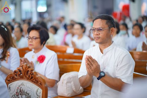 ภาพ No.204641:พิธีทอดผ้าป่าทำนุบำรุงศาสนสถาน ณ วัดเกิดการอุดม ตำบลคลองสาม อำเภอคลองหลวง จังหวัดปทุมธานี ในโครงการธรรมยาตรา กตัญญูบูชา มหาปูชนียาจารย์ พระมงคลเทพมุนี(สด จนฺทสโร) พระผู้ปราบมาร อนุสรณ์สถาน 7 แห่ง ปีที่ 13 วันที่ 30 มกราคม พ.ศ. 2568