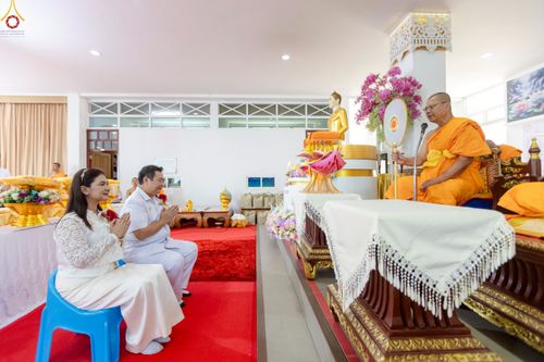 ภาพ No.260295:วันที่ 18 ตุลาคม พ.ศ. 2568 พิธีทอดกฐินสามัคคีทั่วไทย 30,000 วัด โดยคณะศิษยานุศิษย์ บูชาธรรม 81 ปี หลวงพ่อธัมมชโย ณ วัดกิ่วลม ต.บ่อหลวง อ.ฮอด จ.เชียงใหม่