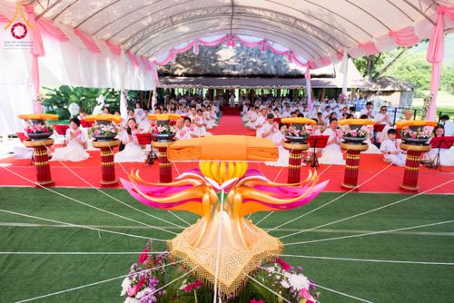 ภาพ No.174723:พิธีทอดกฐิน ศูนย์ปฏิบัติธรรมนานาชาติปาย อำเภอปาย จังหวัดแม่ฮ่องสอน พิธีวางดวงแก้ว โปรยรัตนชาติ สถาปนาอาคารปฏิบัติธรรม 80 ปี ครูบาไชยบูลย์ (หลวงพ่อธัมมชโย) วันที่ 27 ตุลาคม พ.ศ. 2567