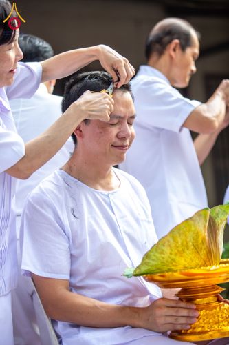 ภาพ No.135721:พิธีปลงผมธรรมทายาท โครงการบรรพชาและอุปสมบทหมู่ รุ่นบูชาธรรม 80 ปี หลวงพ่อธัมมชโย ณ หมู่บ้านบรรลุธรรม วัดพระธรรมกาย วันที่ 7 เมษายน พ.ศ. 2567