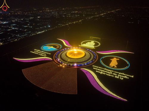 ภาพ No.122227:พิธีจุดประทีปถวายเป็นพุทธบูชา และบูชาธรรมมหาปูชนียาจารย์ พระมงคลเทพมุนี(สด จนฺทสโร) ในโครงการธรรมยาตรา กตัญญูบูชา มหาปูชนียาจารย์ พระมงคลเทพมุนี(สด จนฺทสโร) พระผู้ปราบมาร อนุสรณ์สถาน 7 แห่ง ปีที่ 12 วันที่ 31 มกราคม พ.ศ. 2567 ณ วัดพระธรรมกาย จ.ปทุมธานี (