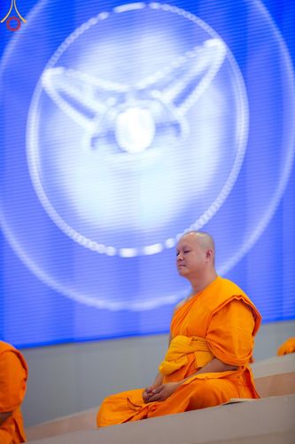 ภาพ No.151170:พิธีบูชาข้าวพระ ในวันอาทิตย์ต้นเดือน วันที่ 1 กันยายน พ.ศ. 2567 ณ สภาธรรมกายสากล วัดพระธรรมกาย