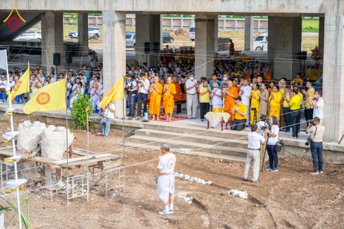 ภาพ No.152614:พิธีเททองหล่อพระพุทธรูปประจำสัตตมหาสถาน ธรรมอุทยานอุโบสถวัดสายสุวพรรณ - กิจกรรมปลูกต้นไม้เฉลิมพระเกียรติ พระบาทสมเด็จพระเจ้าอยู่หัว วันที่ 26 กรกฎาคม พ.ศ. 2567