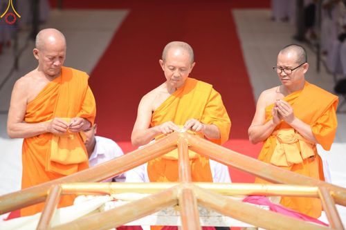 ภาพ No.123998:พิธีทอดผ้าป่า ปิดแผ่นทองค้ำฟ้า ครบรอบ 1 ปี สถาปนาอาคาร 80 ปี หลวงพ่อธัมมชโย ณ ศูนย์ปฏิบัติธรรมวิหารแดง ตำบลเจริญธรรม อำเภอวิหารแดง จ.สระบุรี วันที่ 18 กุมภาพันธ์ พ.ศ. 2567