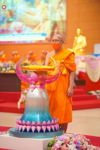 ภาพ No.89056:พิธีทอดผ้าป่าสมทบกฐินครั้งที่ 2 วันศุกร์ที่ 29 กันยายน พ.ศ. 2566 วันเพ็ญขึ้น 15 ค่ำ เดือน 10 ณ ห้องแก้วสารพัดนึก 1 วัดพระธรรมกาย