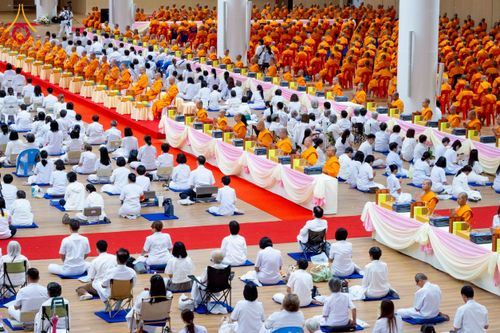 ภาพ No.272879:วันอาทิตย์ที่ 23 พฤศจิกายน พ.ศ.2568 พิธีมุทิตาสักการะ พระมหาเถระและพระเถระ ประจำปีพุทธศักราช 2568 ณ ห้องแก้วสารพัดนึก 2 สภาธรรมกายสากล  วัดพระธรรมกาย